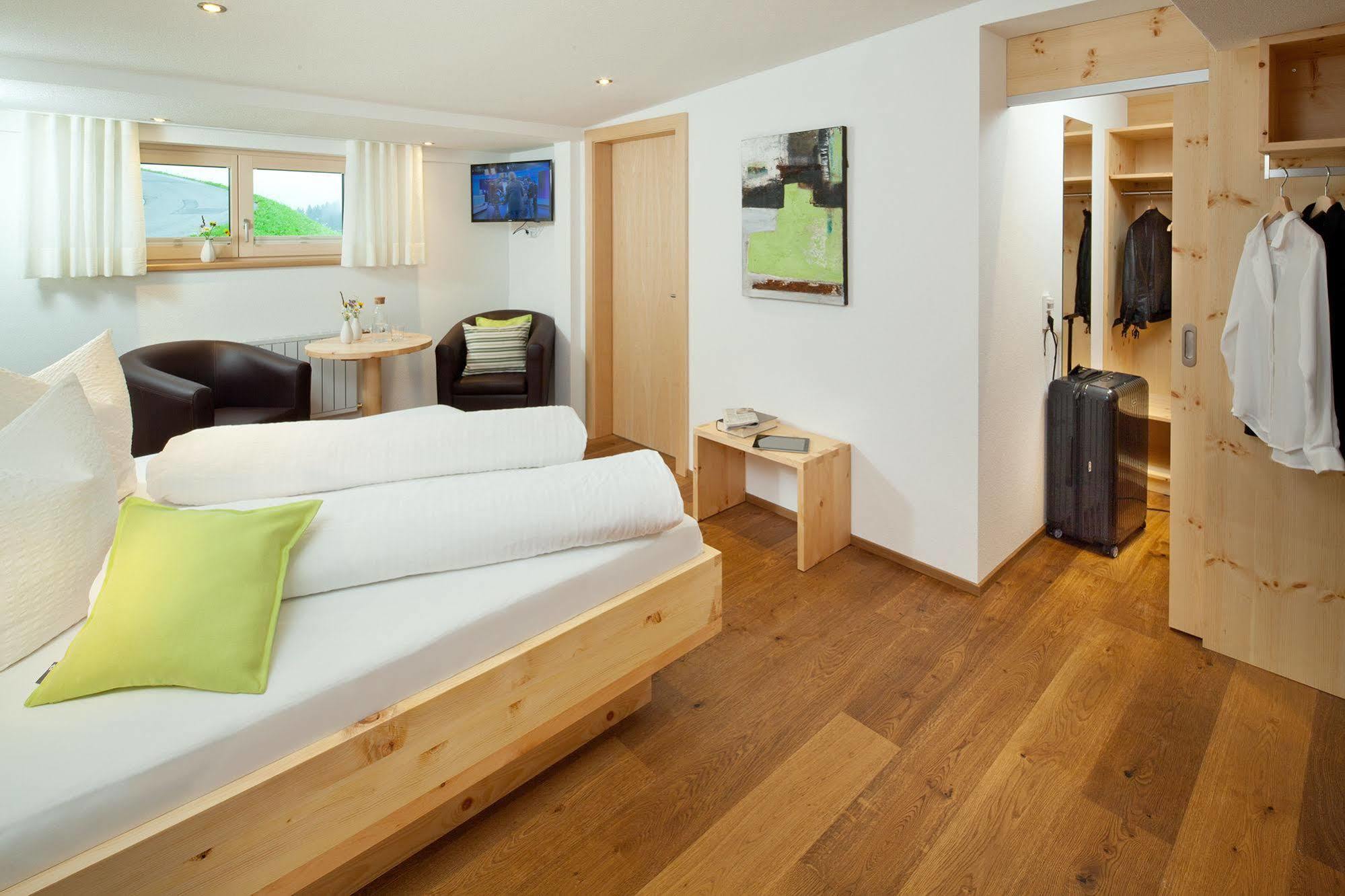 Aparthotel Brunnenhof Дамульс Экстерьер фото